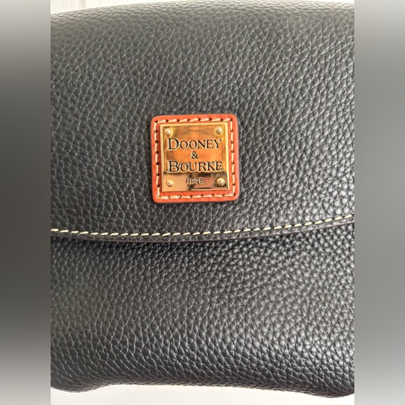 NWT Dooney & Bourke Black Mini Eliza Crossbody Bag with Brown Strap - Picture 7 of 11